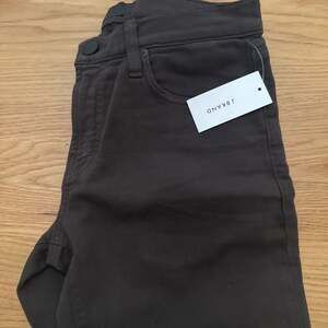 J Brand Alana High Rise Crop Skinny Jeans